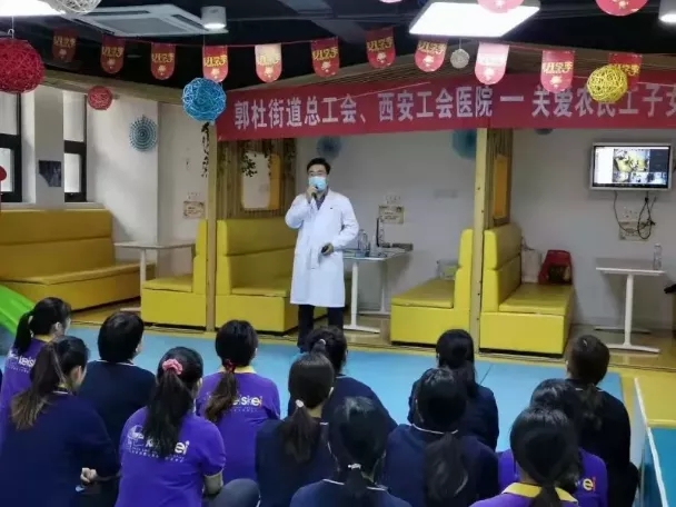 640.webp (14).jpg 640.webp (14).jpg