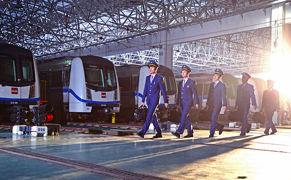 《走进新时代》申立  摄.jpg