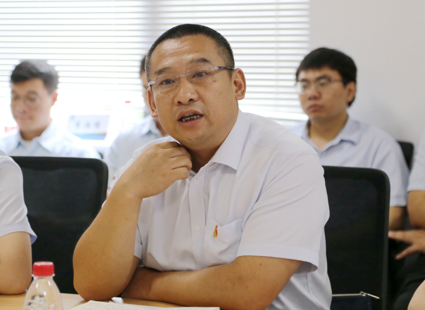 姚宇峰_副本.jpg 姚宇峰_副本.jpg