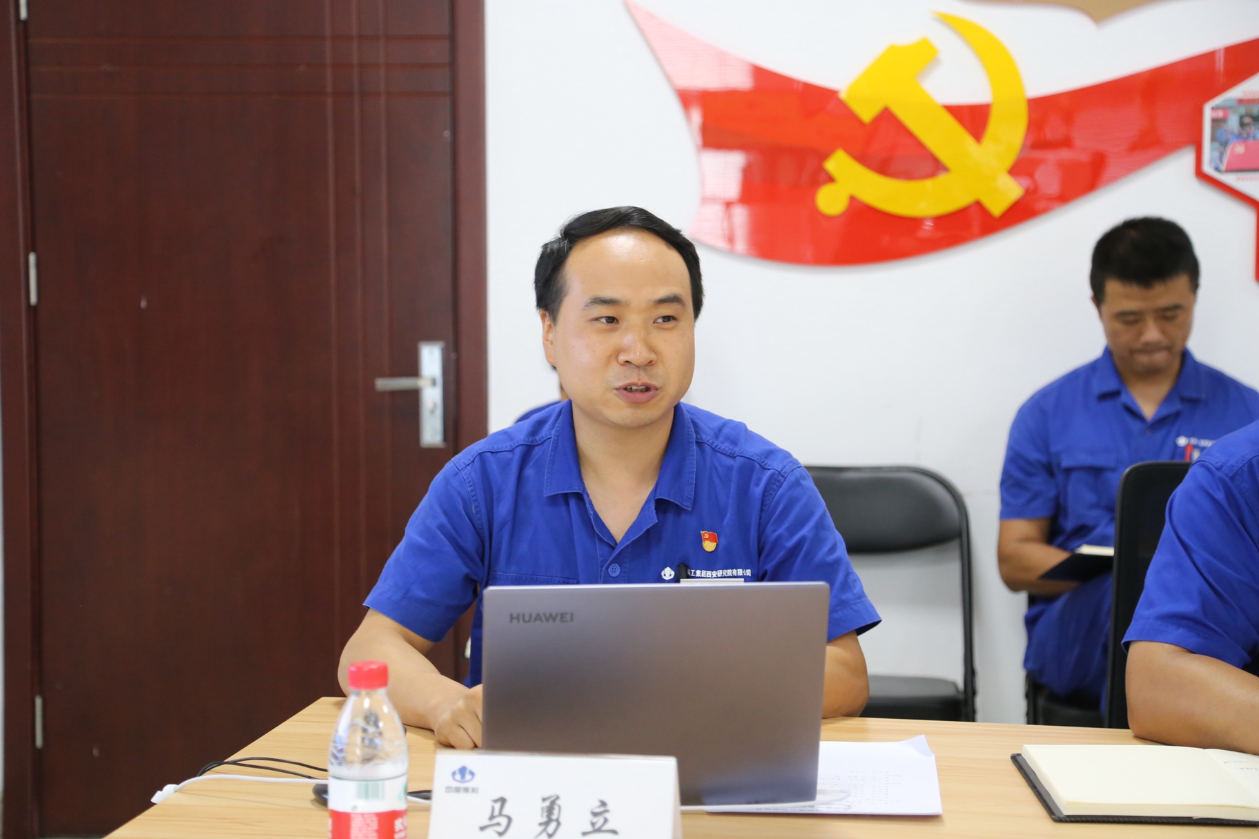 马勇立_副本.jpg 马勇立_副本.jpg